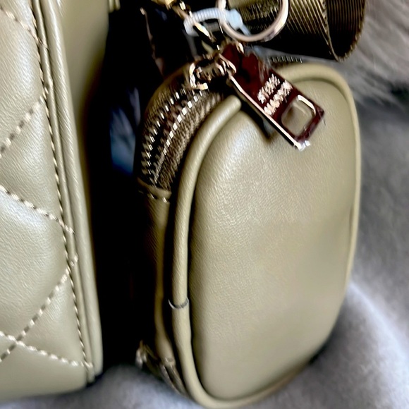 Steve‎ Madden olive Crossbody - Picture 4 of 9